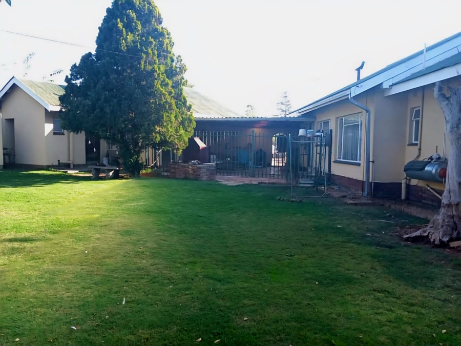 4 Bedroom Property for Sale in Fichardt Park Free State